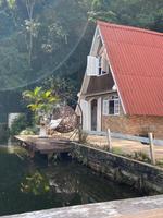 Chalé Suíço do lago